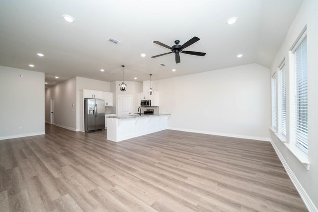 1425 Page Valley Cir, Longview, TX 75601