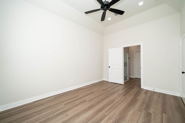 1425 Page Valley Cir, Longview, TX 75601