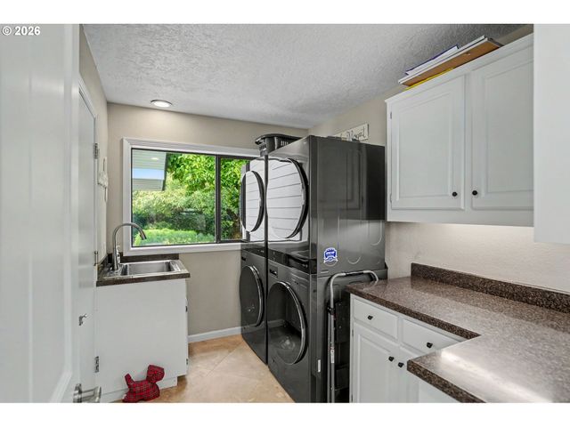 3021 CONCOMLY Rd S, Salem, OR 97306
