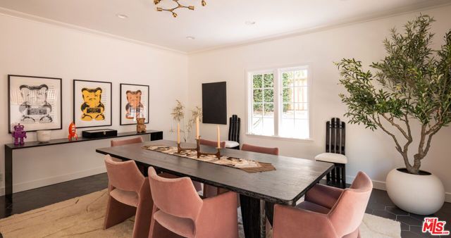 3891 Sepulveda Boulevard, Sherman Oaks, CA 91403