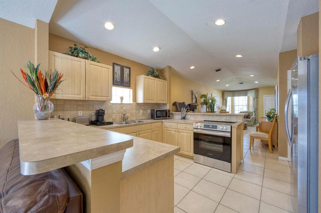 416 Circle Drive S, Boynton Beach, FL 33435