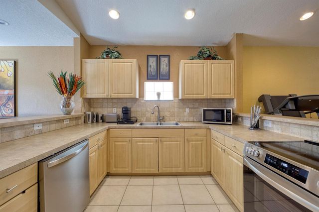 416 Circle Drive S, Boynton Beach, FL 33435