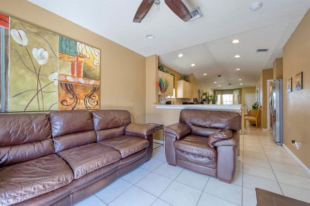 416 Circle Drive S, Boynton Beach, FL 33435