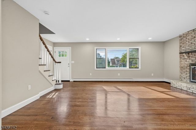 11 Franklin St, Mahwah Twp., NJ 07430