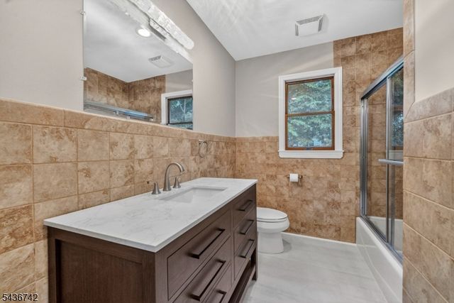 11 Franklin St, Mahwah Twp., NJ 07430