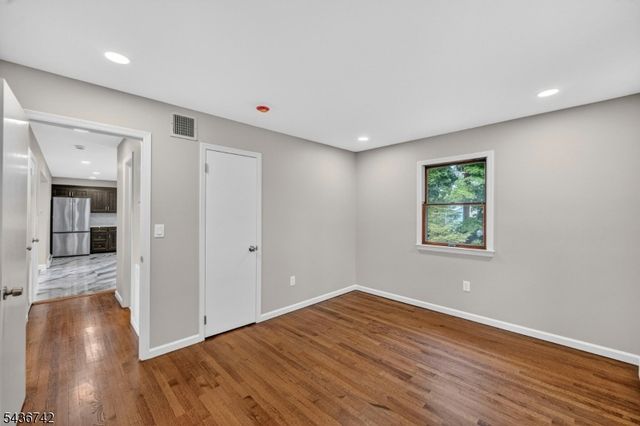 11 Franklin St, Mahwah Twp., NJ 07430