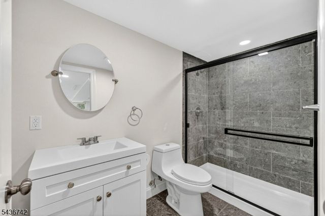 11 Franklin St, Mahwah Twp., NJ 07430