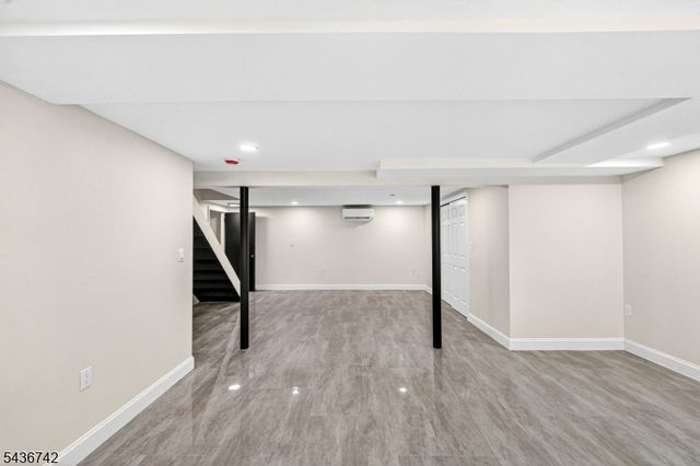 11 Franklin St, Mahwah Twp., NJ 07430