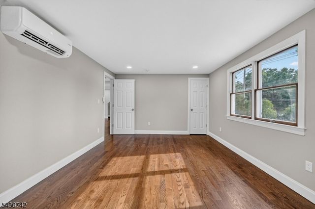 11 Franklin St, Mahwah Twp., NJ 07430