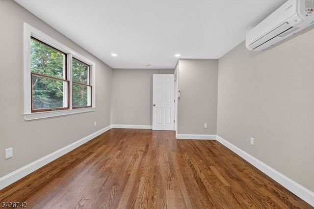 11 Franklin St, Mahwah Twp., NJ 07430