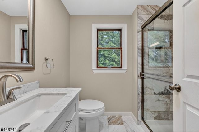 11 Franklin St, Mahwah Twp., NJ 07430