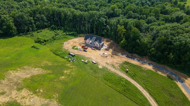 7037 Hall Rd, Greenbrier, TN 37073
