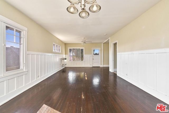 1228 S Catalina Street, Los Angeles, CA 90006