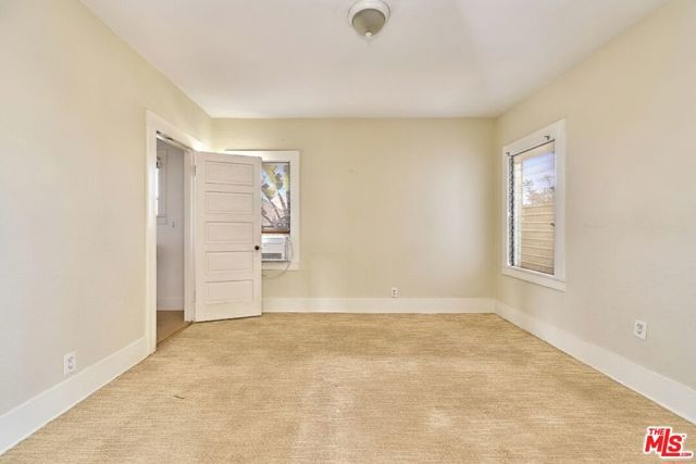 1228 S Catalina Street, Los Angeles, CA 90006