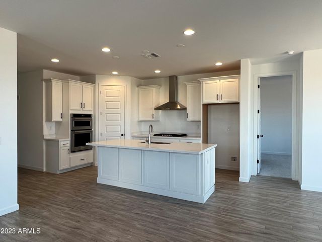 9844 E SATELLITE Drive, Mesa, AZ 85212