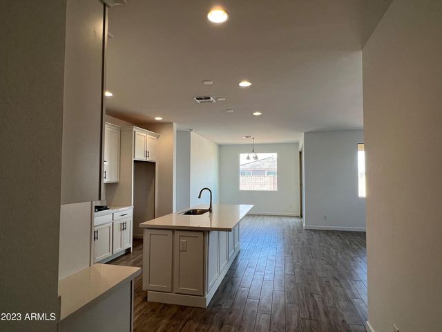 9844 E SATELLITE Drive, Mesa, AZ 85212