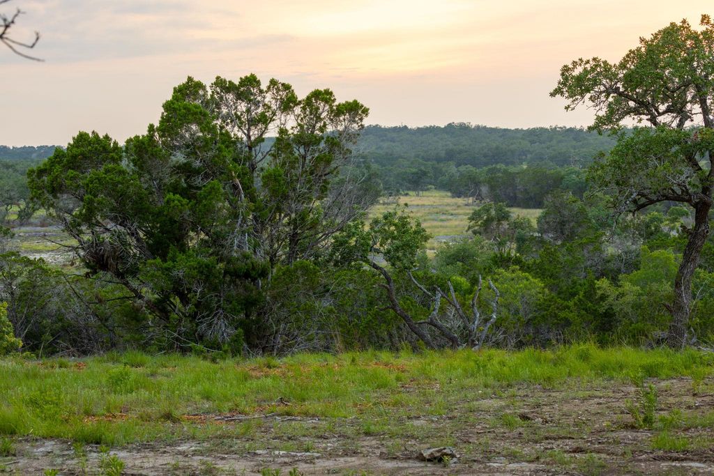 3 Shilo CIR, Wimberley, TX 78676