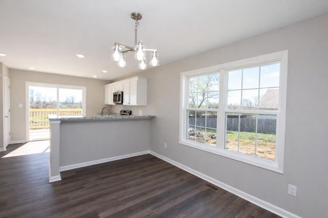 202 Charles Carr Drive, Harrodsburg, KY 40330