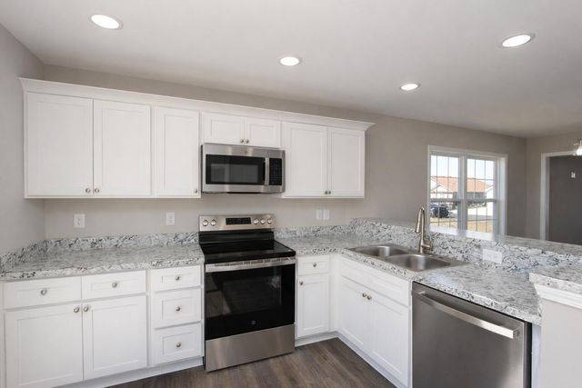 202 Charles Carr Drive, Harrodsburg, KY 40330