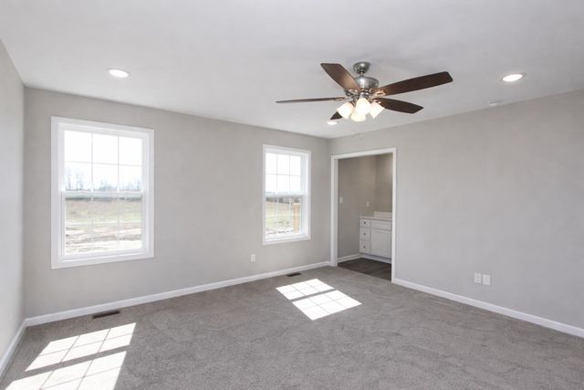 202 Charles Carr Drive, Harrodsburg, KY 40330