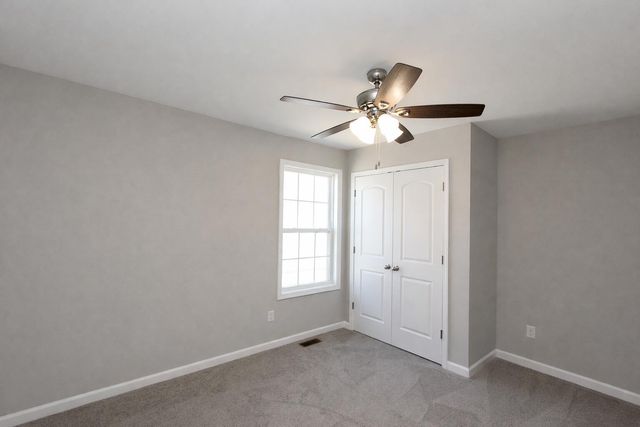 202 Charles Carr Drive, Harrodsburg, KY 40330