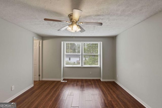 115 Kings Ridge Drive, Peachtree City, GA 30269