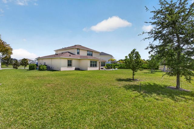 18974 E TACKLE BOX Trail, Loxahatchee, FL 33470