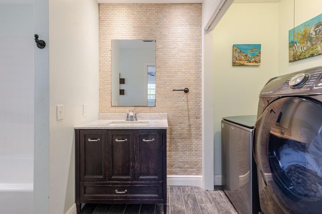 S 110 Bahama Drive, Duck Key, FL 33050