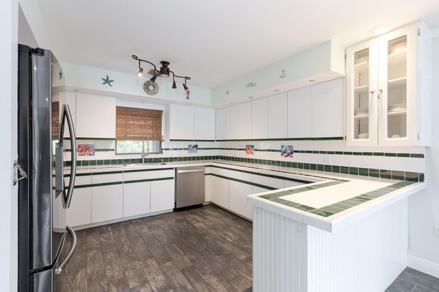 S 110 Bahama Drive, Duck Key, FL 33050