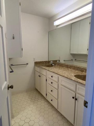 850 Holbrook Circle, Fort Walton Beach, FL 32547