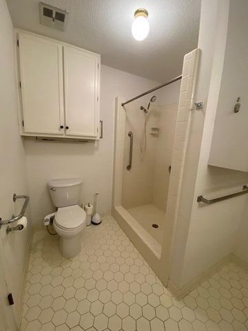 850 Holbrook Circle, Fort Walton Beach, FL 32547