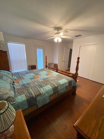 850 Holbrook Circle, Fort Walton Beach, FL 32547