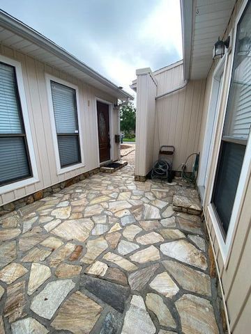 850 Holbrook Circle, Fort Walton Beach, FL 32547