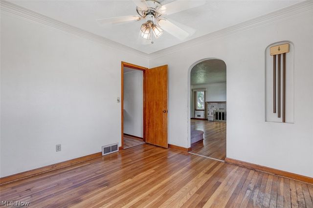 3203 Oakdale Avenue, Lorain, OH 44055