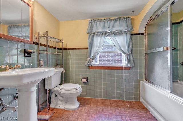 3203 Oakdale Avenue, Lorain, OH 44055