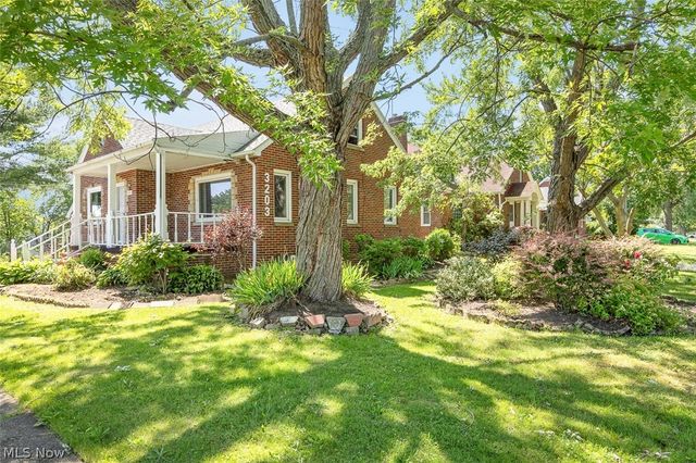 3203 Oakdale Avenue, Lorain, OH 44055