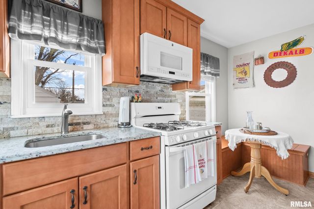 1824 N 22ND Street, Springfield, IL 62702