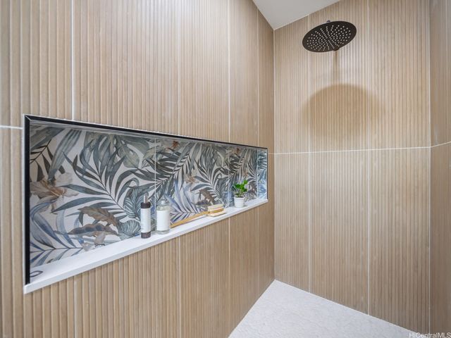 98-1743 Ulu Street, Aiea, HI 96701