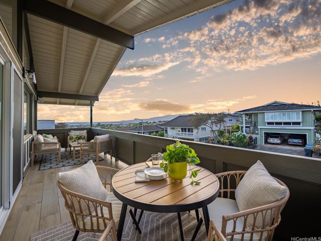 98-1743 Ulu Street, Aiea, HI 96701