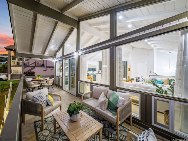 98-1743 Ulu Street, Aiea, HI 96701