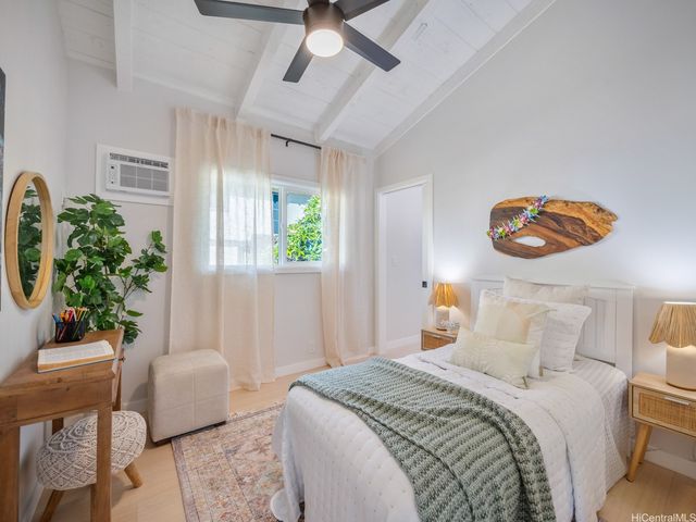 98-1743 Ulu Street, Aiea, HI 96701