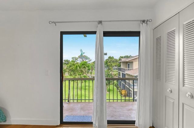 18390 SE Wood Haven Lane E, Jupiter, FL 33469