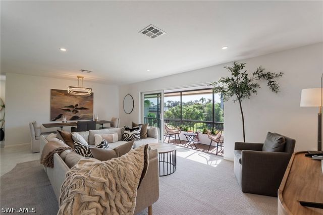 185 Palm DR 18L, Naples, FL 34112