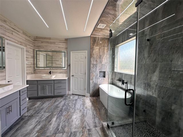 803 Mallard Lake TRL, Leander, TX 78641