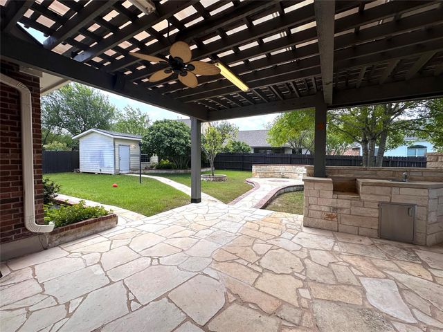 803 Mallard Lake TRL, Leander, TX 78641
