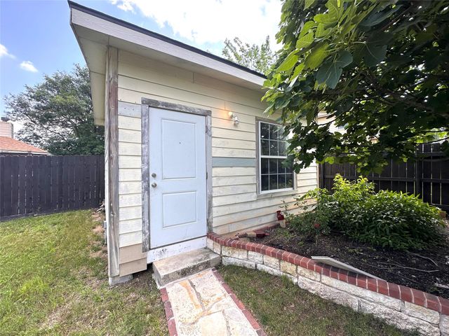 803 Mallard Lake TRL, Leander, TX 78641