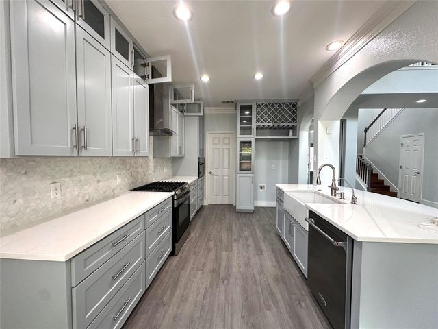 803 Mallard Lake TRL, Leander, TX 78641