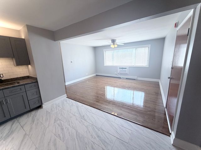 2069 N 18th Avenue, Melrose Park, IL 60160