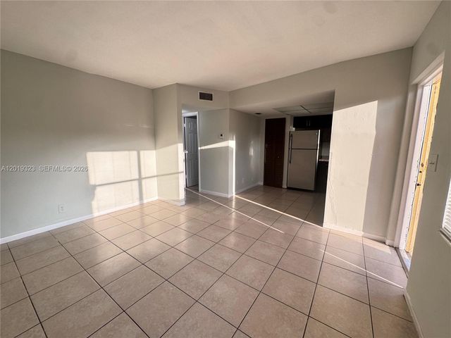 101 NE 41st St A9, Oakland Park, FL 33334