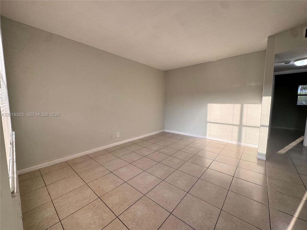 101 NE 41st St A9, Oakland Park, FL 33334